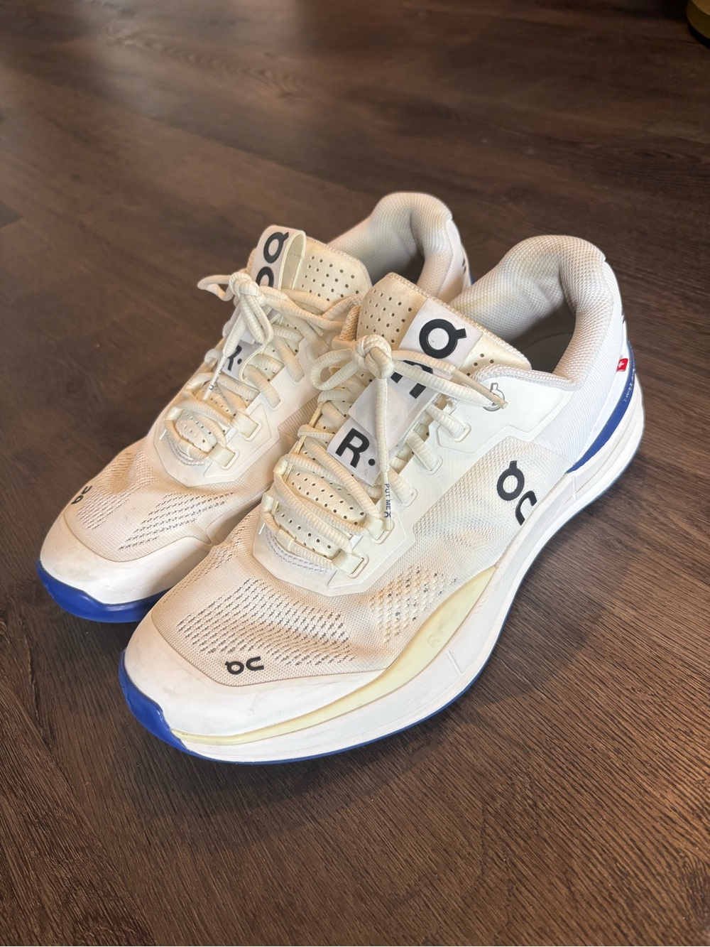 On Running Men's Cloudstratus Cream/Blue Athletic Shoes